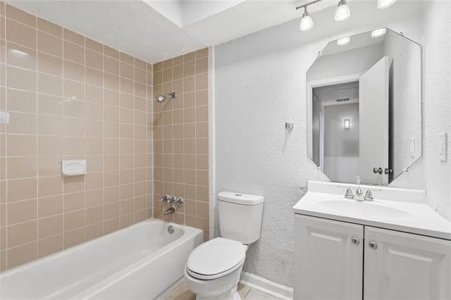 Building Photo - 5209 Daytona Dr