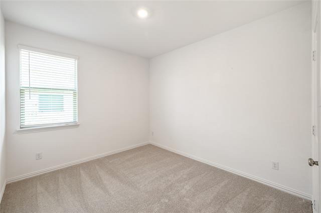 Building Photo - 4905 Woodloch Dr