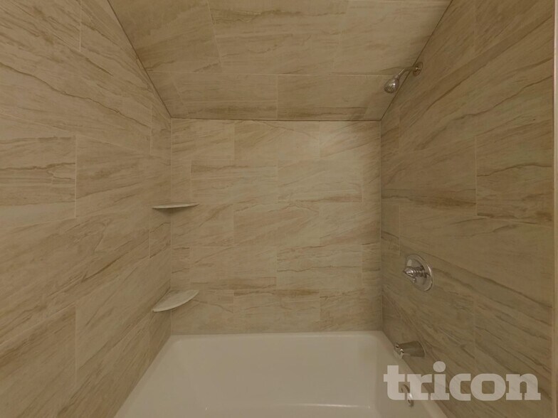 Building Photo - 11008 Newbridge Dr