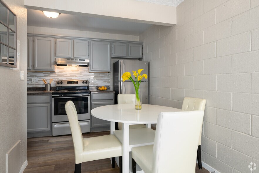 Primary Photo - San Marcos Apartment Homes