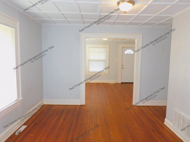 Building Photo - 1606 N Hamilton St