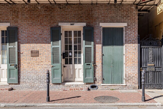 Front Entrance - 1027 Chartres St