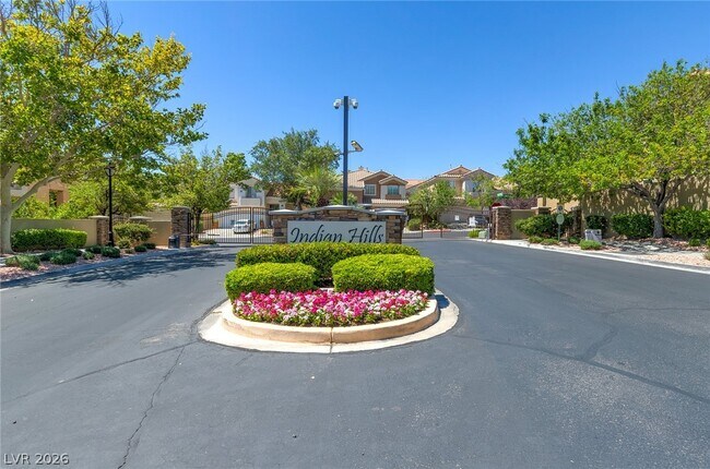 Building Photo - 2025 Shining Feather Ln
