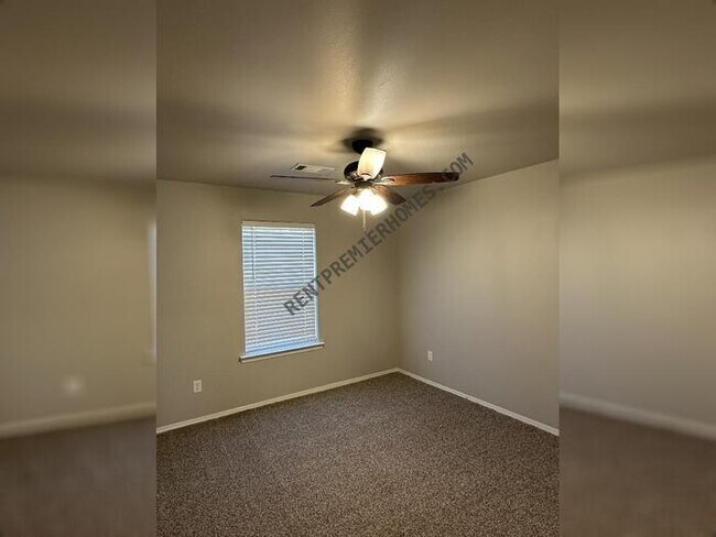 Building Photo - 1057 Heritage Way