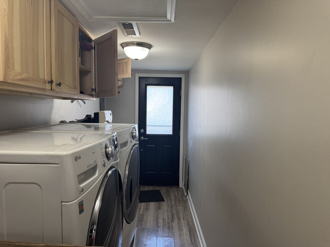 Building Photo - 1078 Manchester Ct
