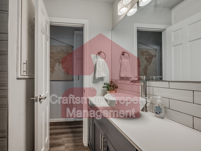 Building Photo - 2024 NW 45th St