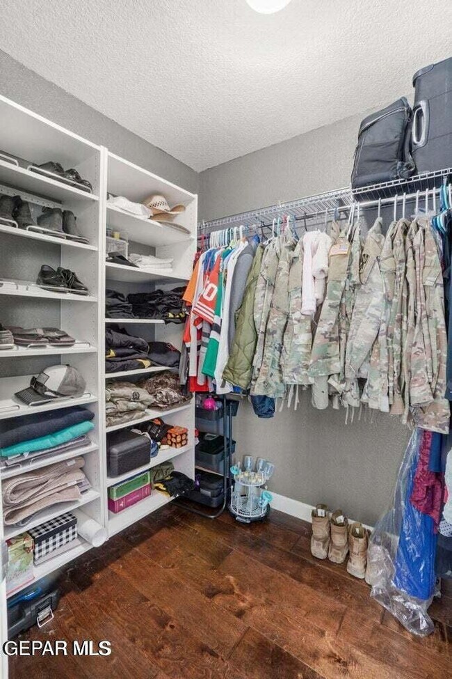 Building Photo - 11032 Bullseye St