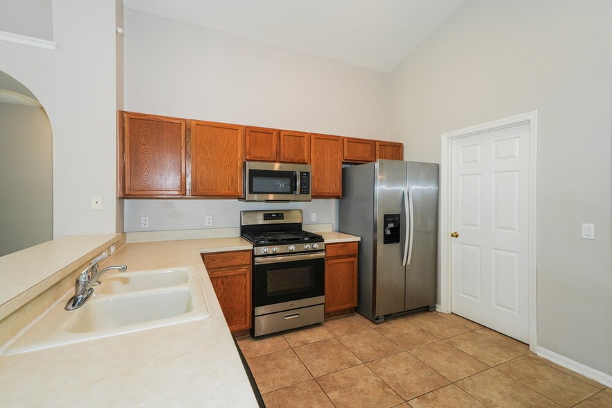 Building Photo - 8606 Baneberry Ct