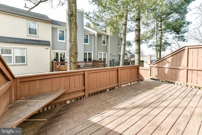 Building Photo - 21 Fendall Ave