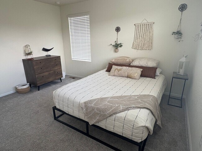 Building Photo - 9541 Pagosa St