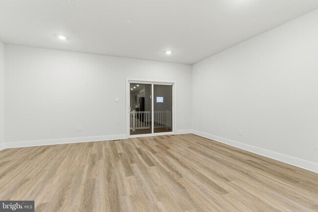 Building Photo - 5217 Manor Park Dr