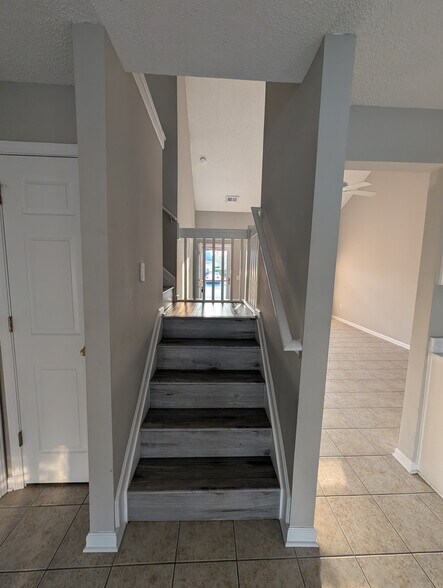 Stairs to Upper Floor - 682 Wilshire Ln