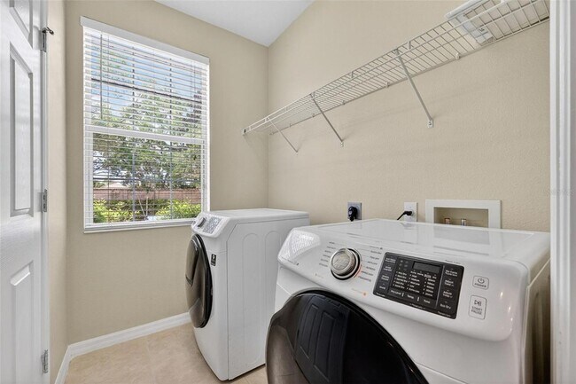 Building Photo - 3736 82nd Ave Cir E