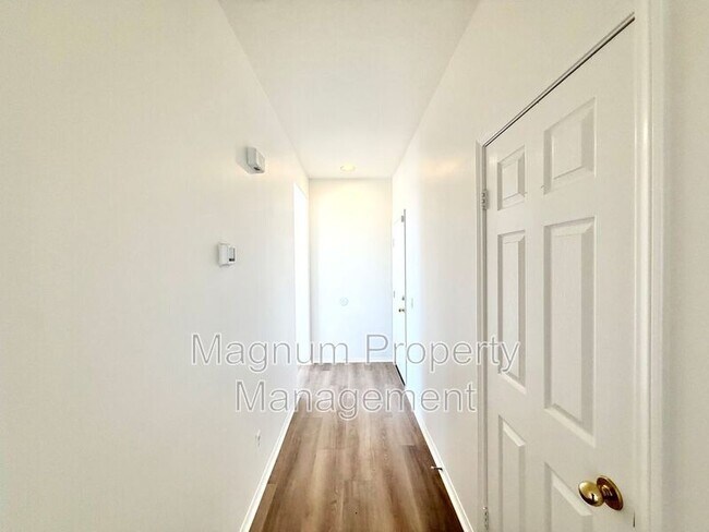 Building Photo - 31409 Orchard Ln