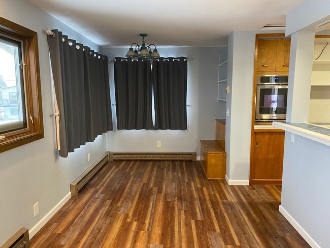 Building Photo - Spacious 4 Bedroom House in Spokane Valley!