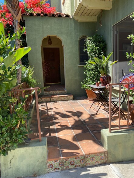 Patio off of Fromt of Home - 855 S Curson Ave