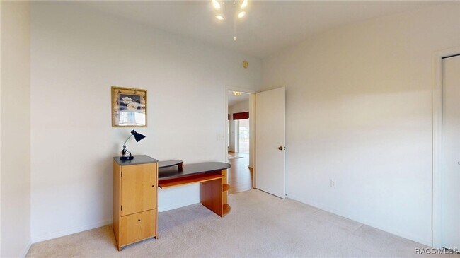 Building Photo - 761 W Sunbird Path