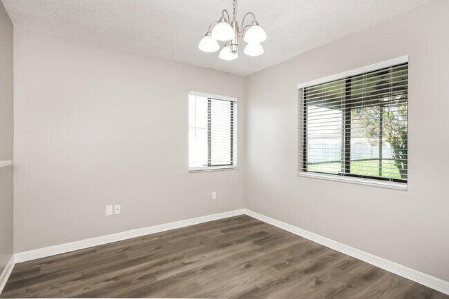 Building Photo - 2258 Baker Ave