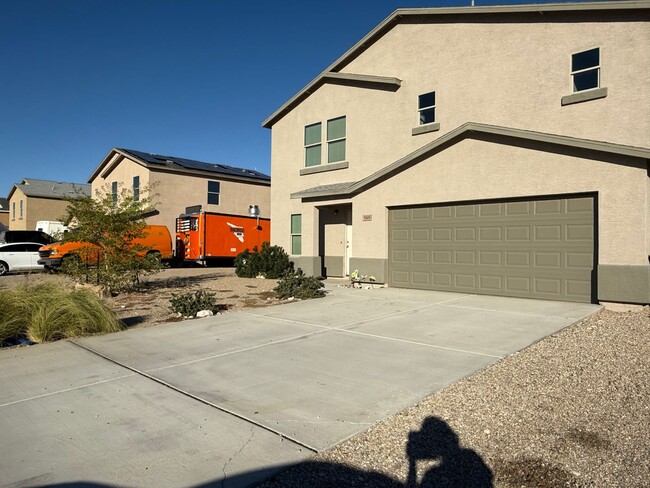 Building Photo - 4 BR 2 Story FURNISHED Home near Colorado River "River's Edge" Neighborhood