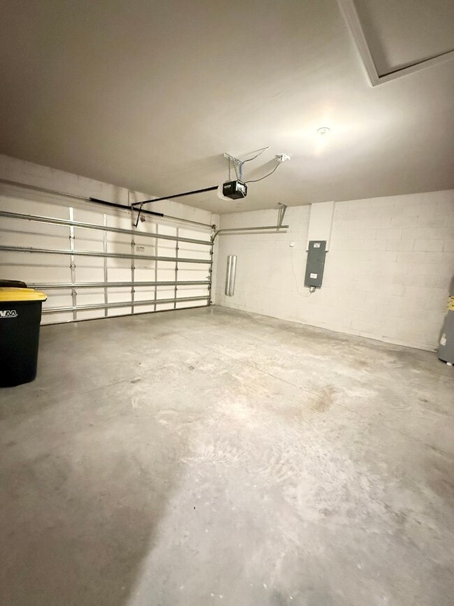 Building Photo - New Villa in Sea Cove