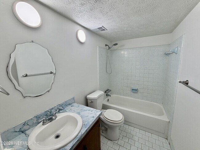 Building Photo - 1745 Patricia Ln