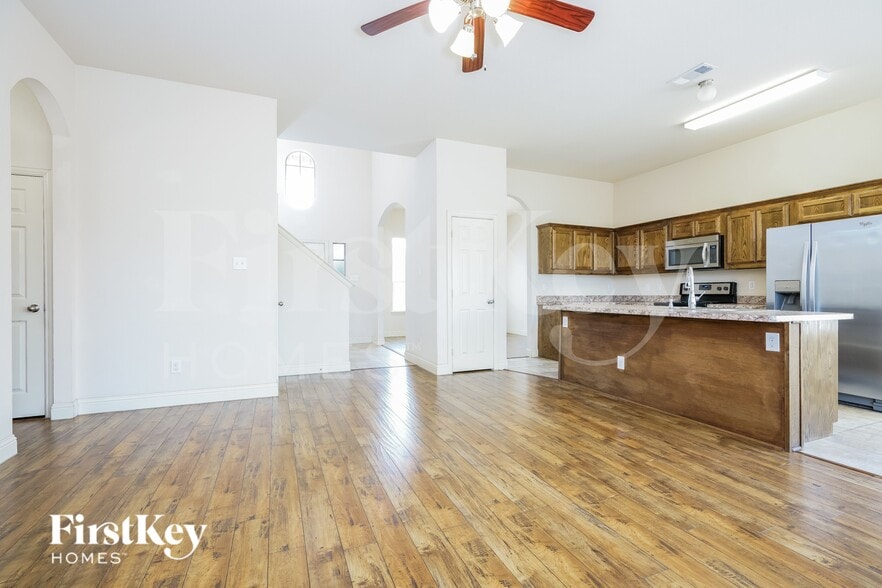 Building Photo - 1223 Jewel Ln