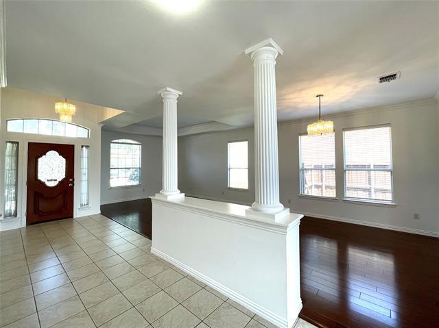 Building Photo - 4400 Avebury Dr