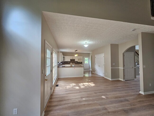 Building Photo - 4514 New Hopewell Rd