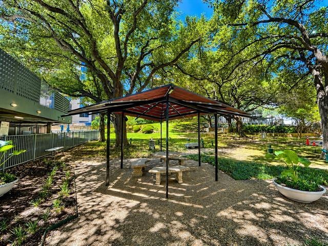 Building Photo - 3883 Turtle Creek Blvd