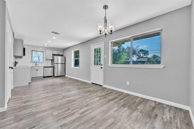 Building Photo - 2628 Belhaven Dr