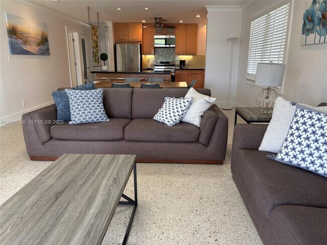 Building Photo - 1410 Polk St