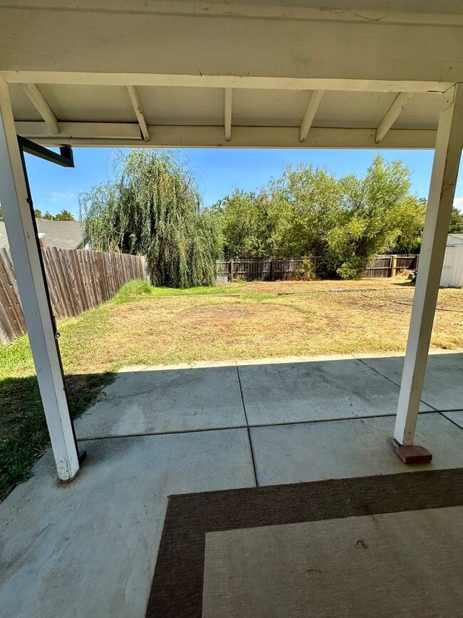Building Photo - Well maintained 3 Bedroom Home in Willow G...