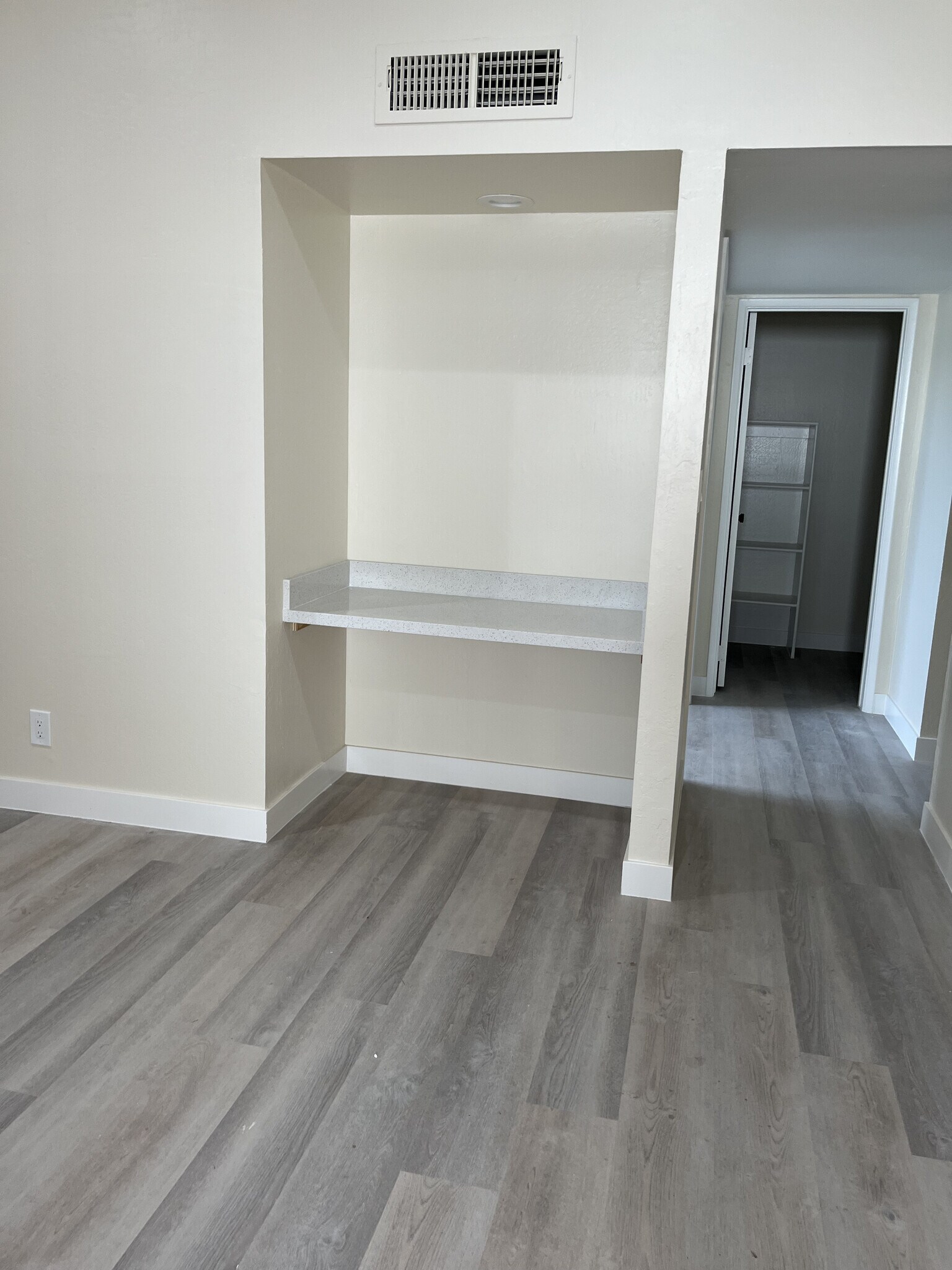 Building Photo - 2959 N 68th Pl