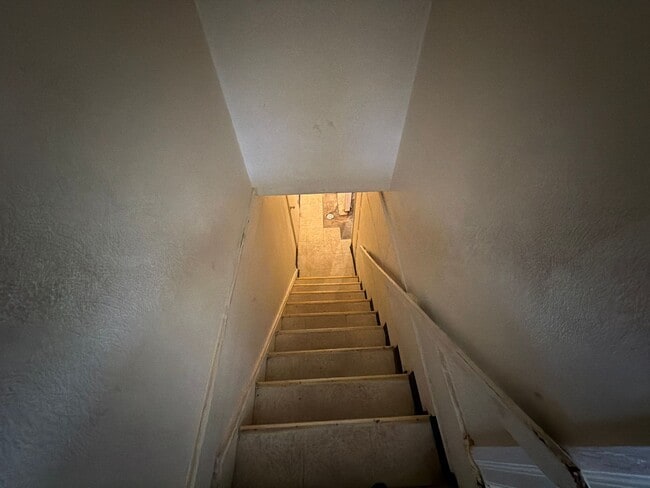 Building Photo - 3004 Capehart Dr