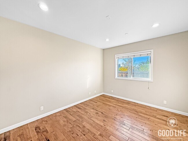 Building Photo - Updated 4BD/3.5BA Rental With 3-Car Garage in Menifee