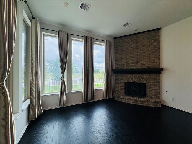 Building Photo - 8403 Terrace Valley Cir