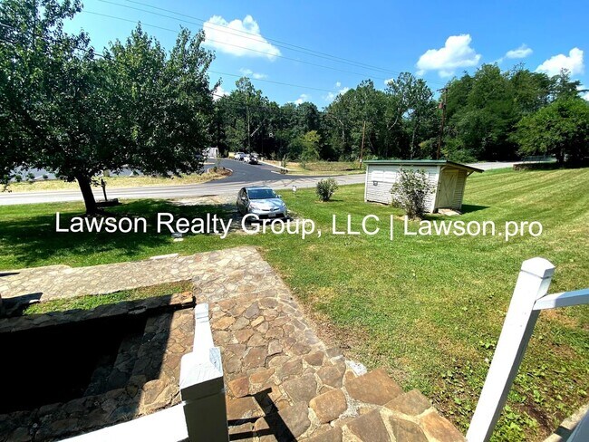 Building Photo - 2782 Wildwood Rd