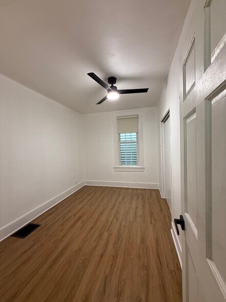 Building Photo - 1750 S Talbott St