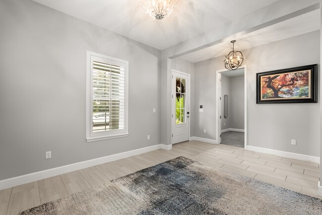 Building Photo - 6875 Arnoldson St