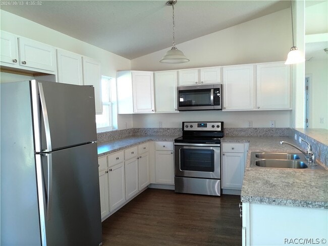 Building Photo - 137 N Independence Hwy