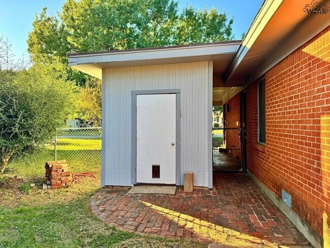 Building Photo - 4503 McCrory Ave