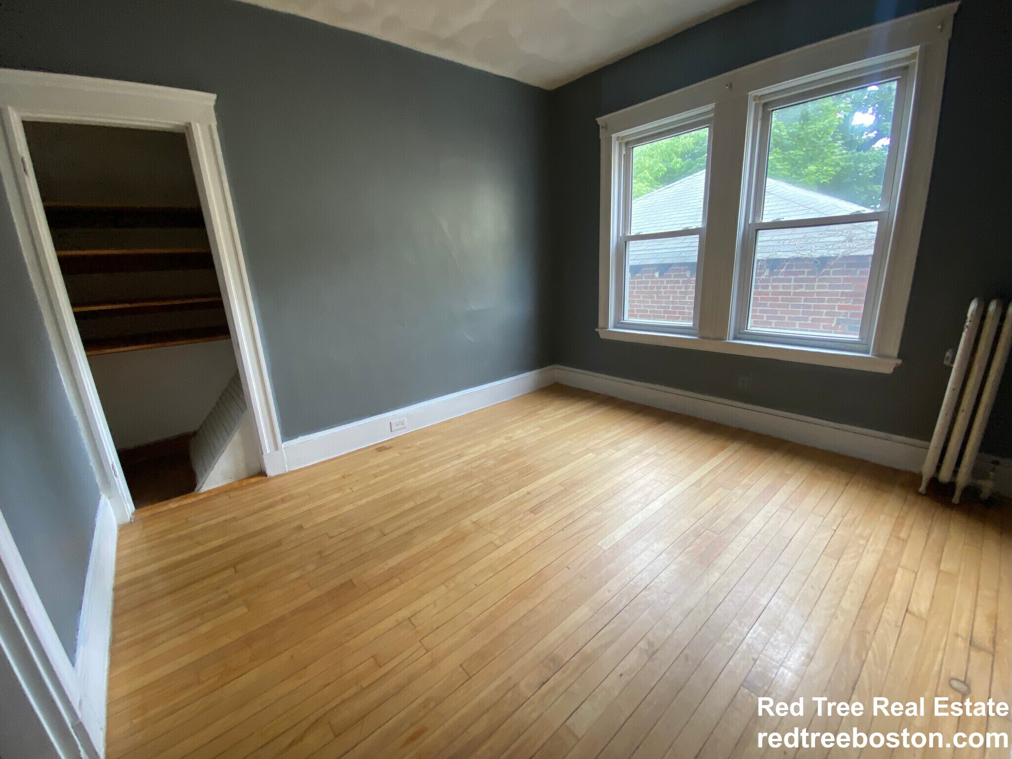 Building Photo - 12 Douglas Ave