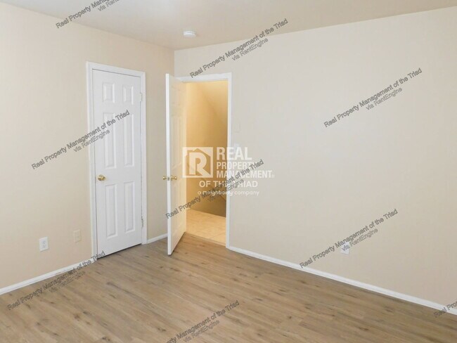 Building Photo - 4302 Parker St