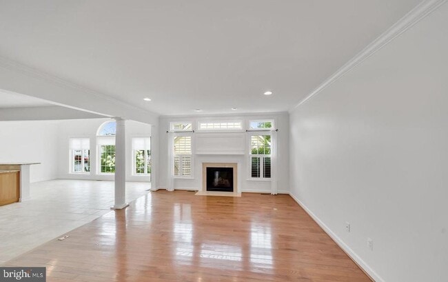 Building Photo - 224 Sundance Ln