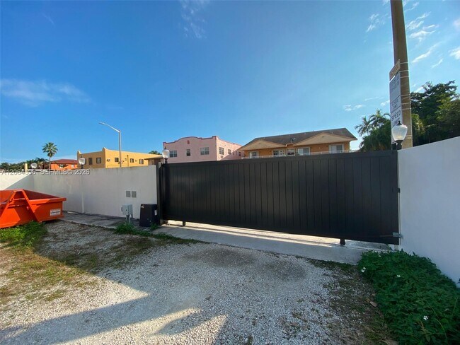 Building Photo - 2268 SW 8th St