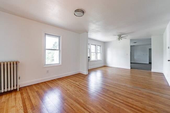 Building Photo - 120 Hillside Ave