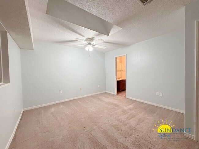 Building Photo - 946 Ashley Ln