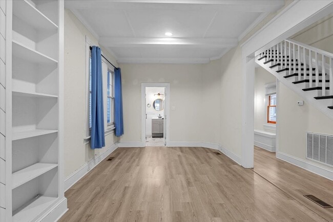 Building Photo - 1336 Seaboard Ave