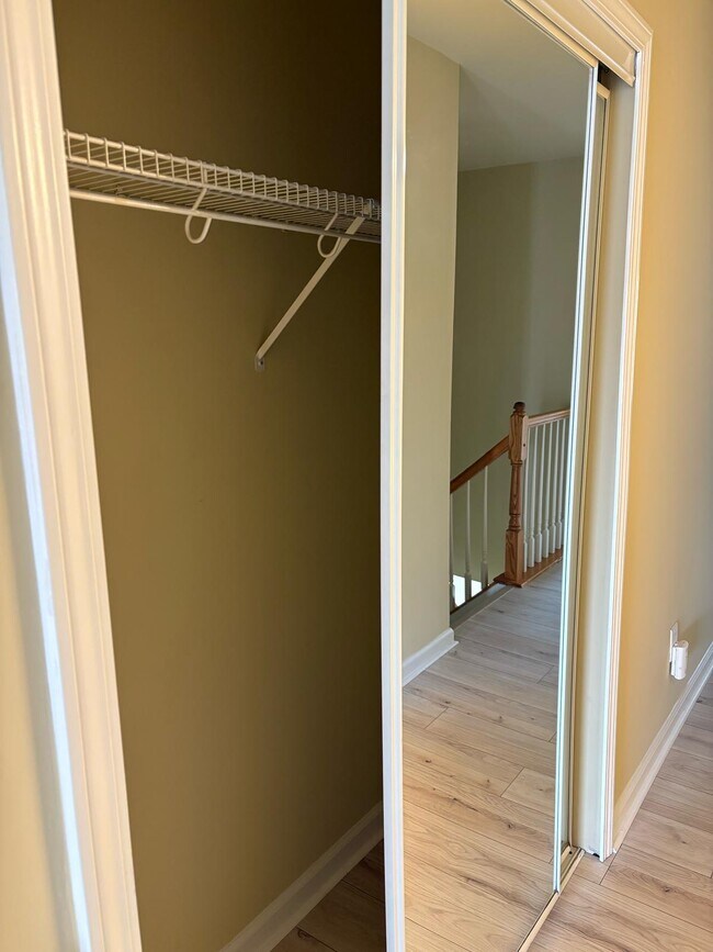 Building Photo - 283 Fountayne Ln