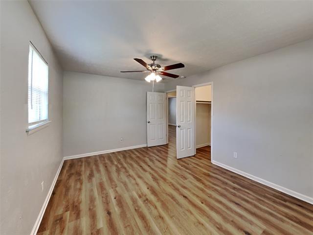 Building Photo - 825 Livingston Dr